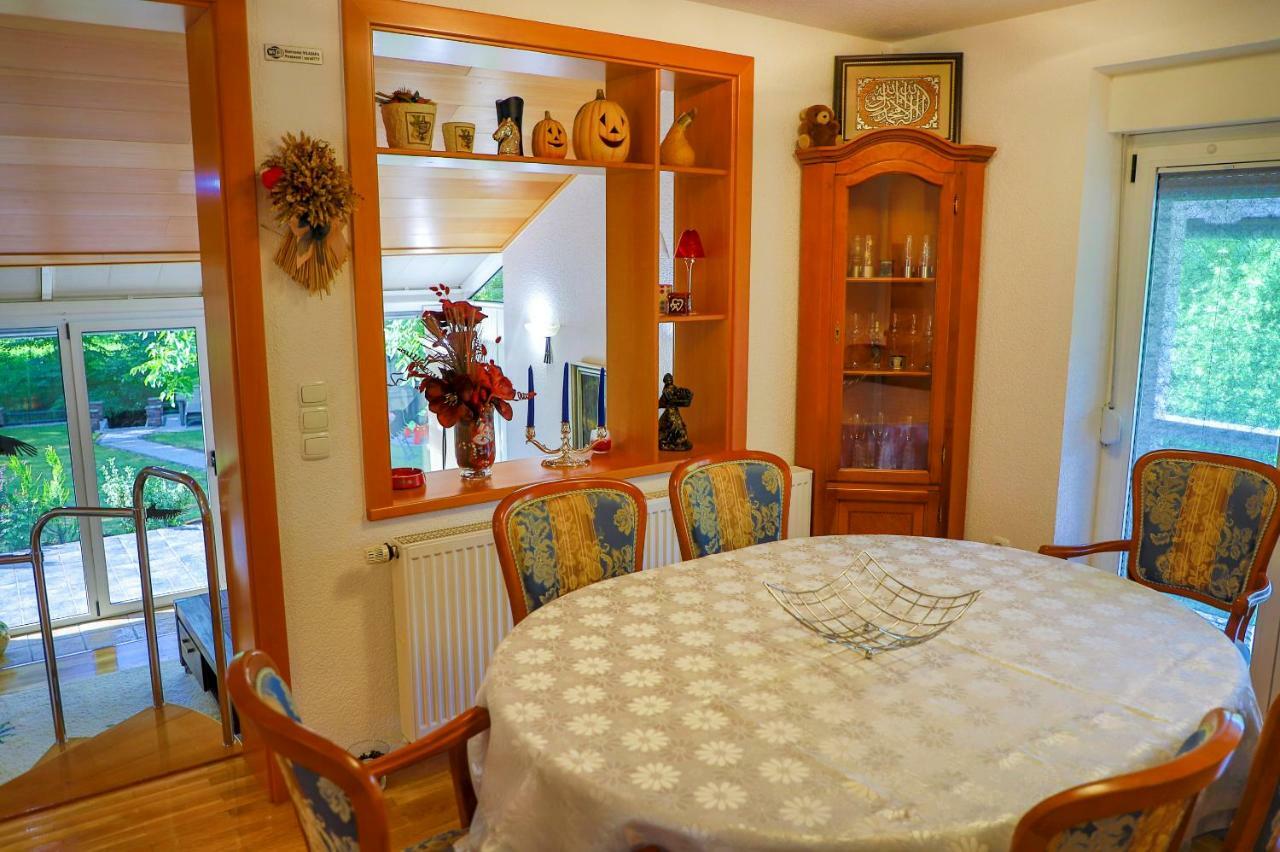 Holiday Home Villa Sara Bihać エクステリア 写真