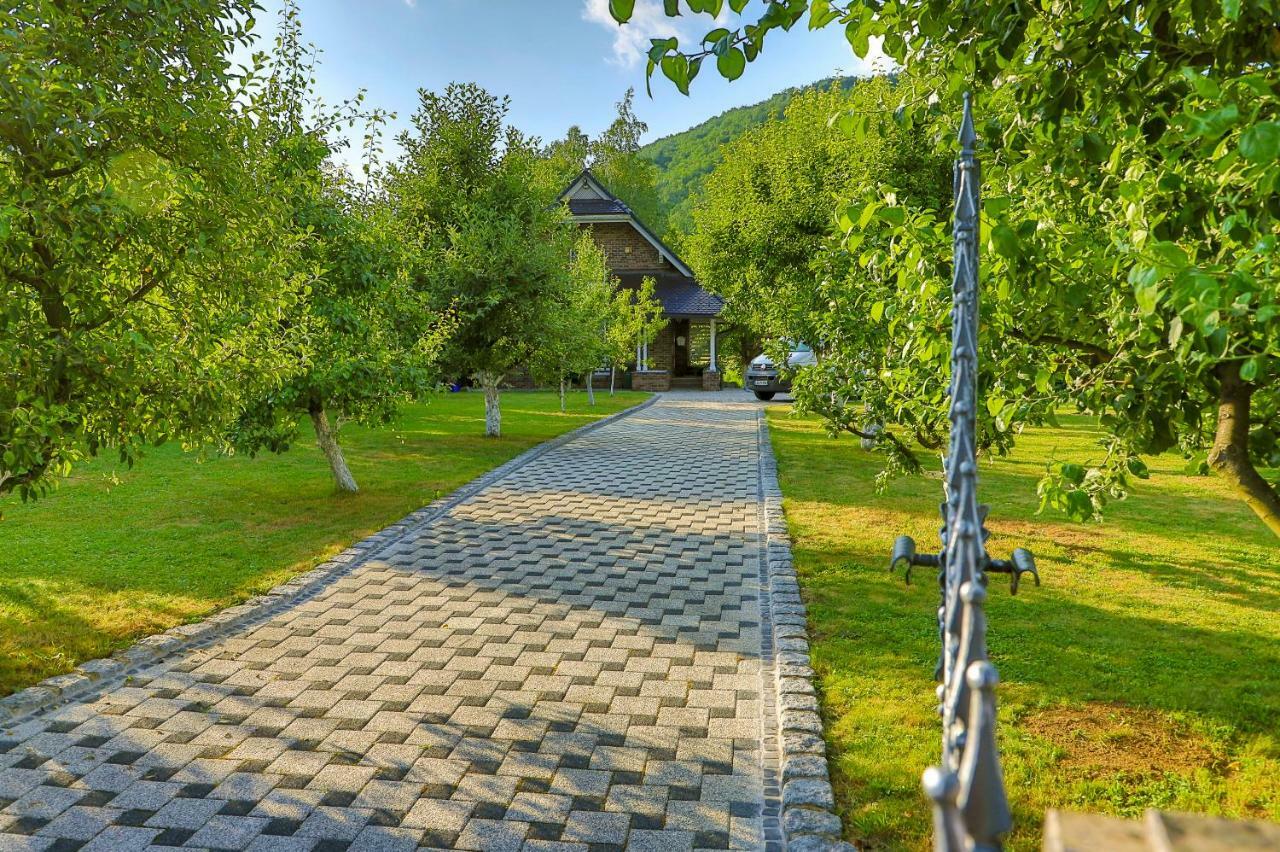 Holiday Home Villa Sara Bihać エクステリア 写真