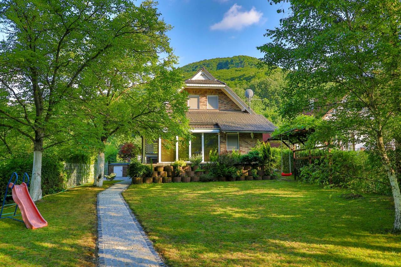 Holiday Home Villa Sara Bihać エクステリア 写真